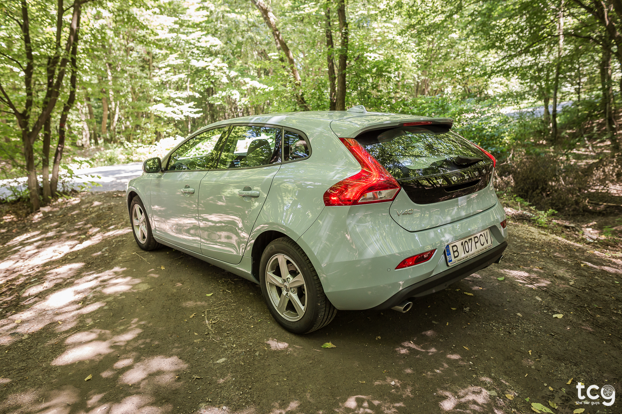 Volvo V40 review: safe and stylish, but quite small