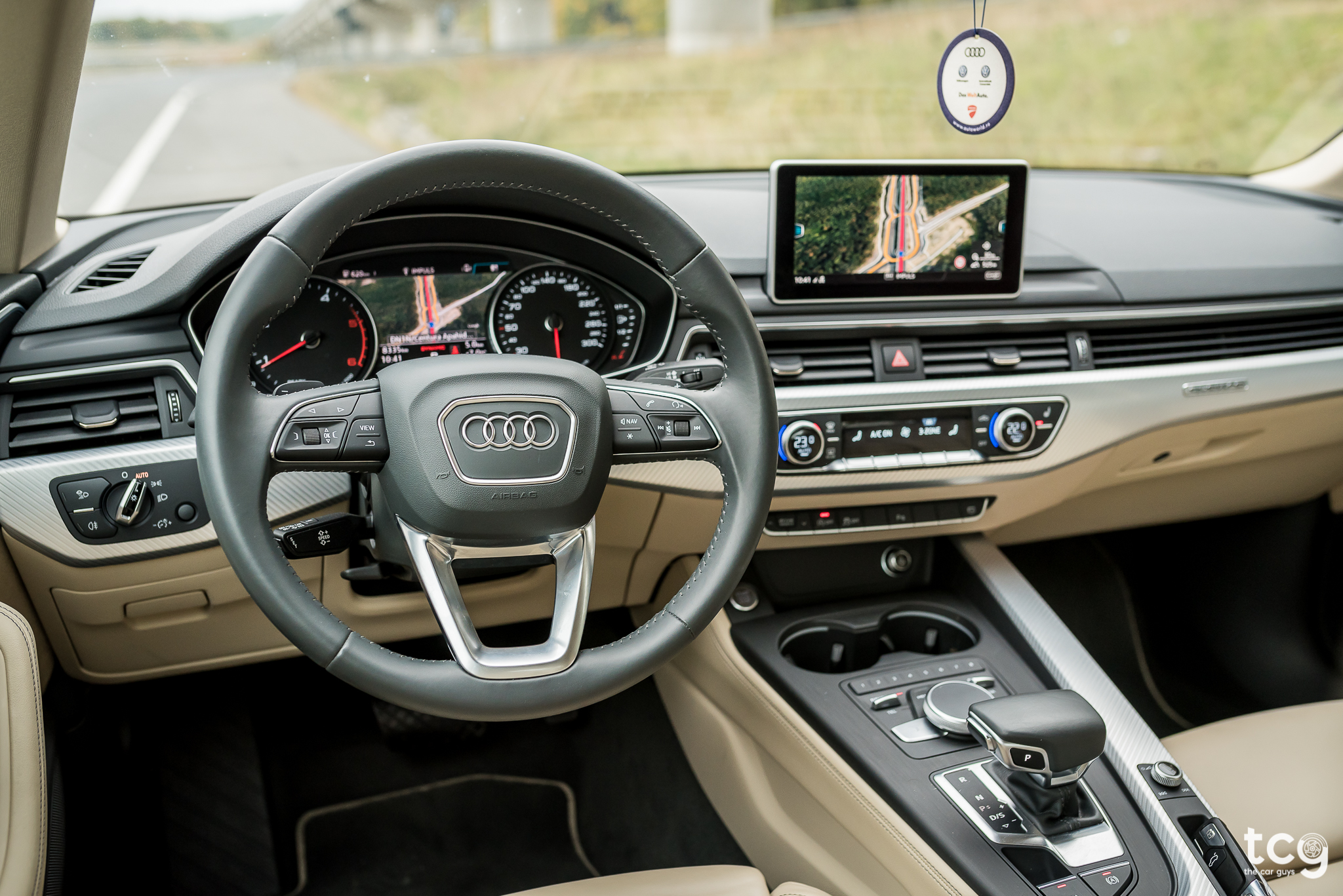 Audi A4 Interior 2017 India | Cabinets Matttroy