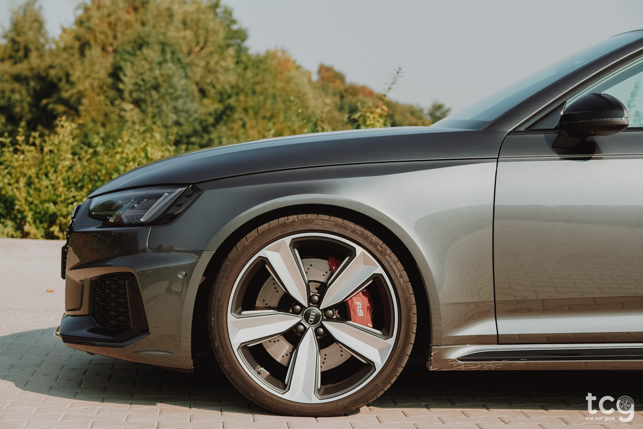 audi-rs4-avant-the-daily-supercar